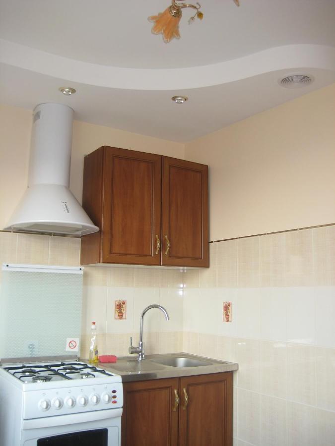 Комфортная 1-Комнатная Новопречистенская 1 Tscherkassy Exterior foto